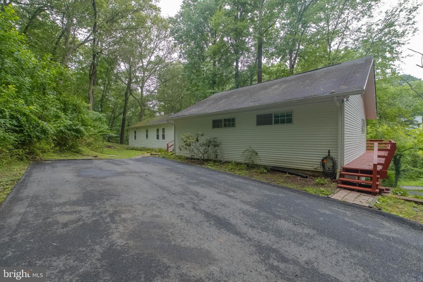 2525 Friendship Road photo 11