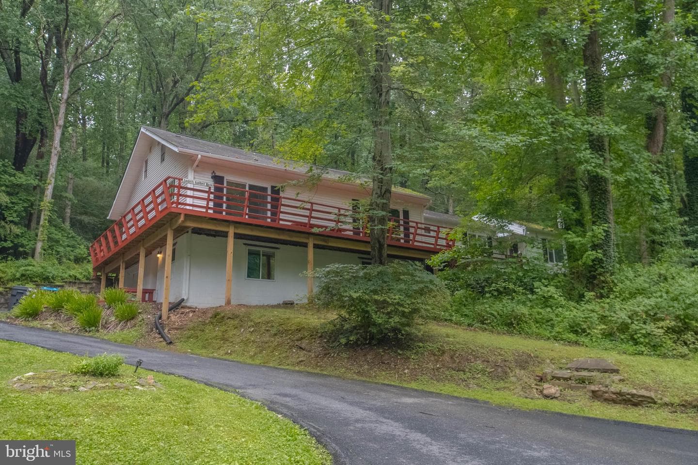 2525 Friendship Road photo 3