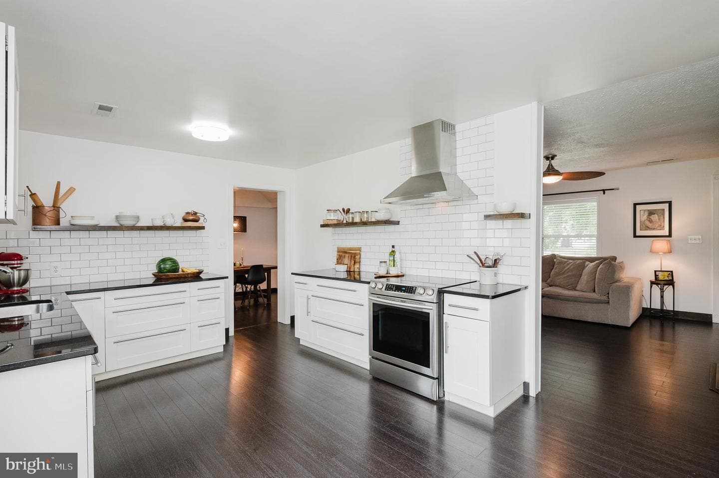 416 Enfield Road photo 12