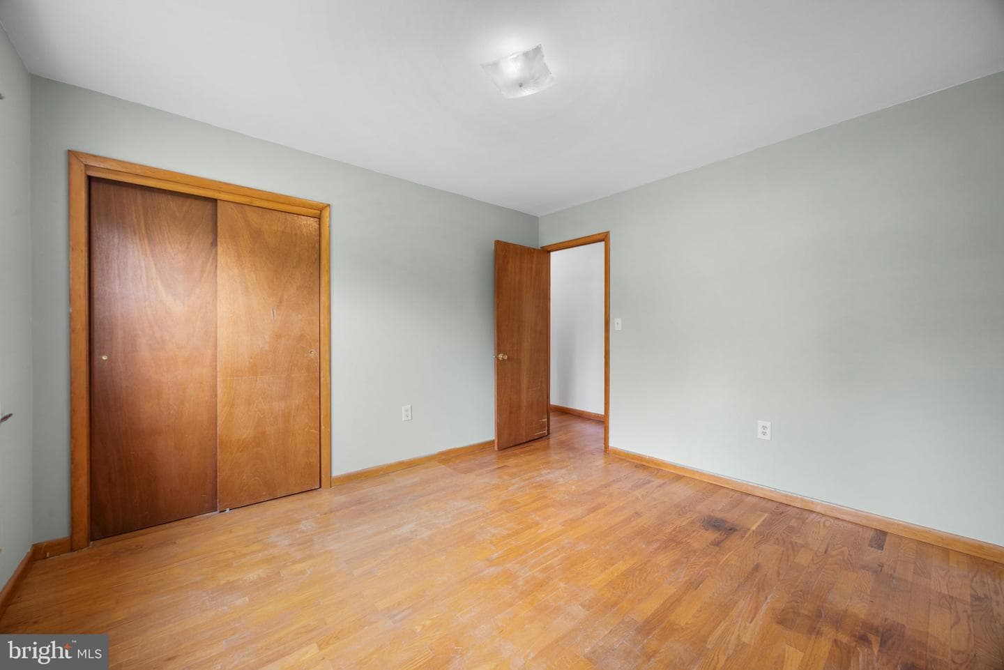 448 Wye Drive photo 21