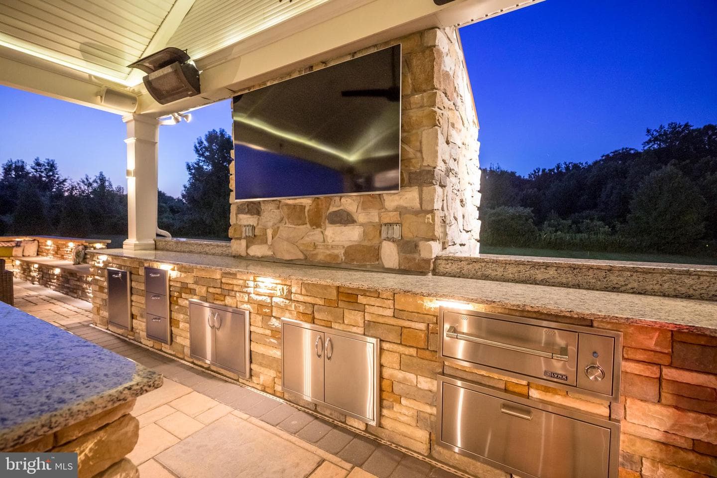 2429 Creswell Road photo 12