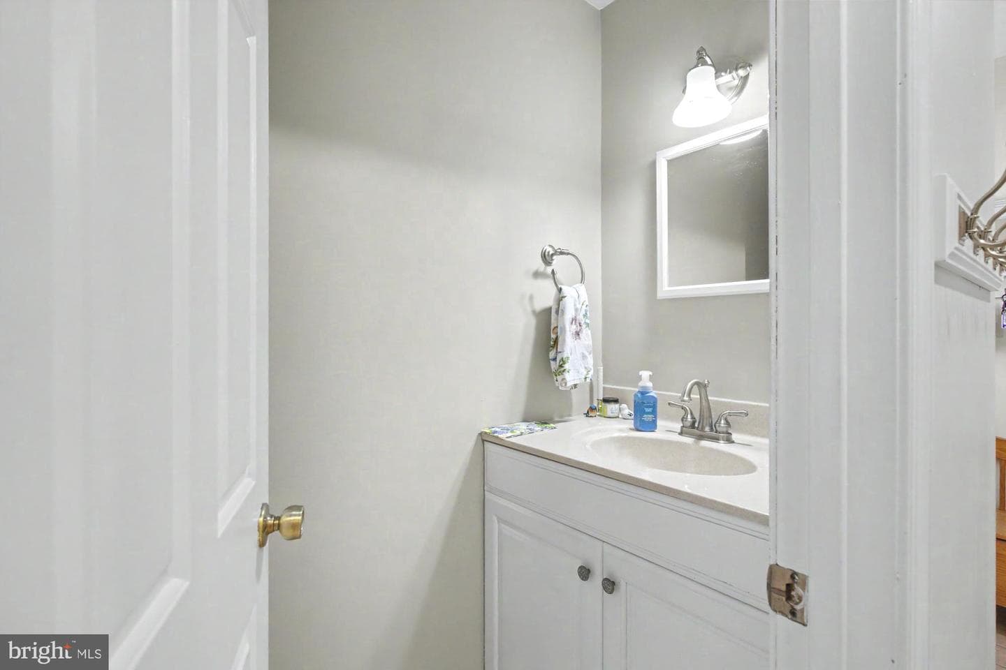 2708 Raynham Court photo 30