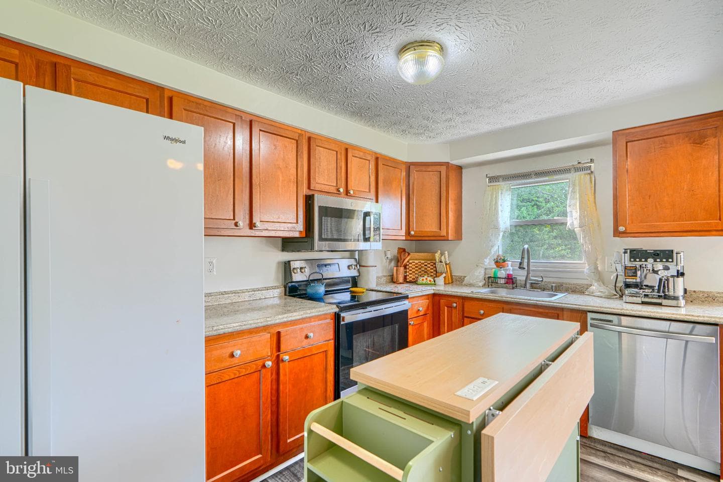 902 Hillswood Road photo 13