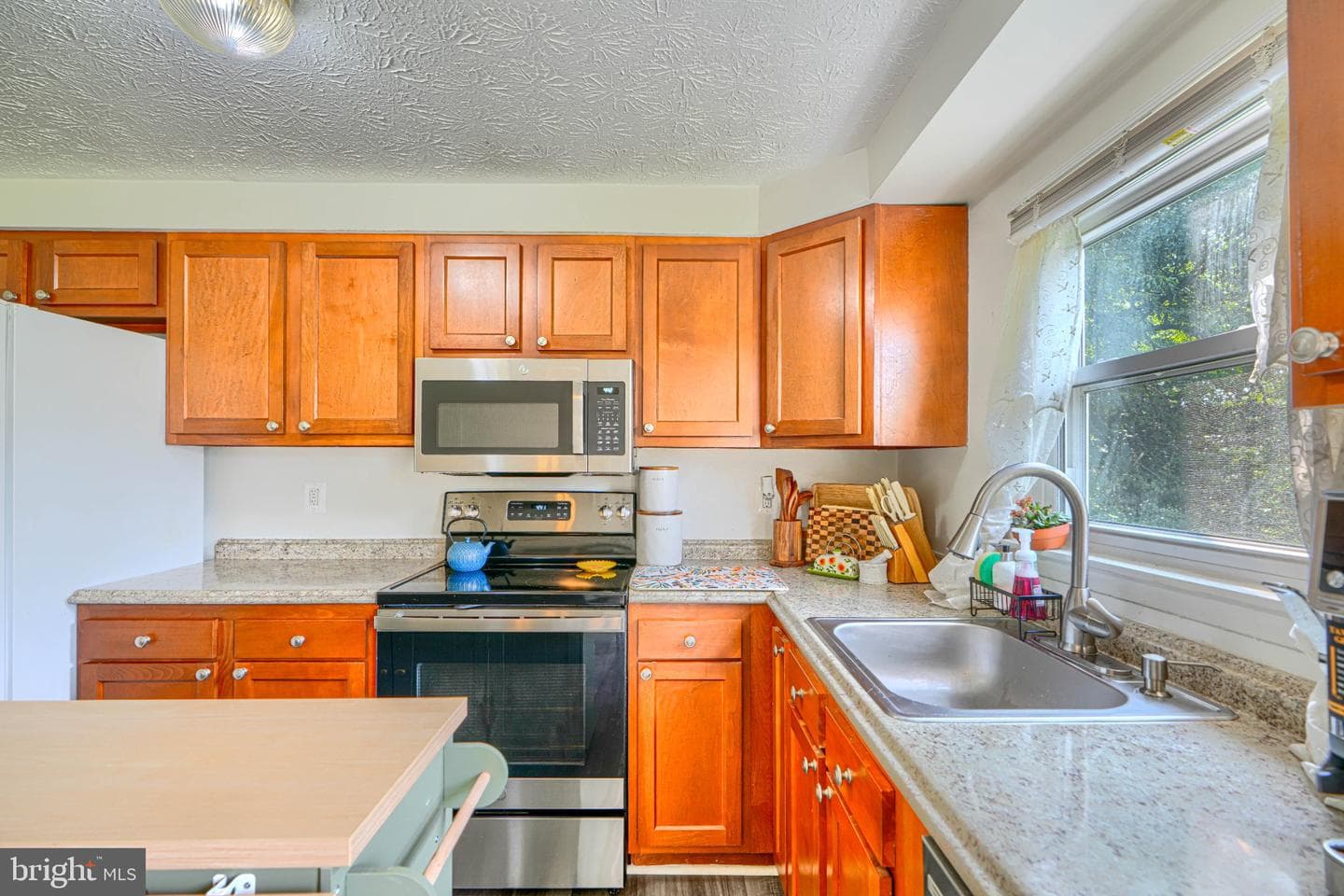 902 Hillswood Road photo 14