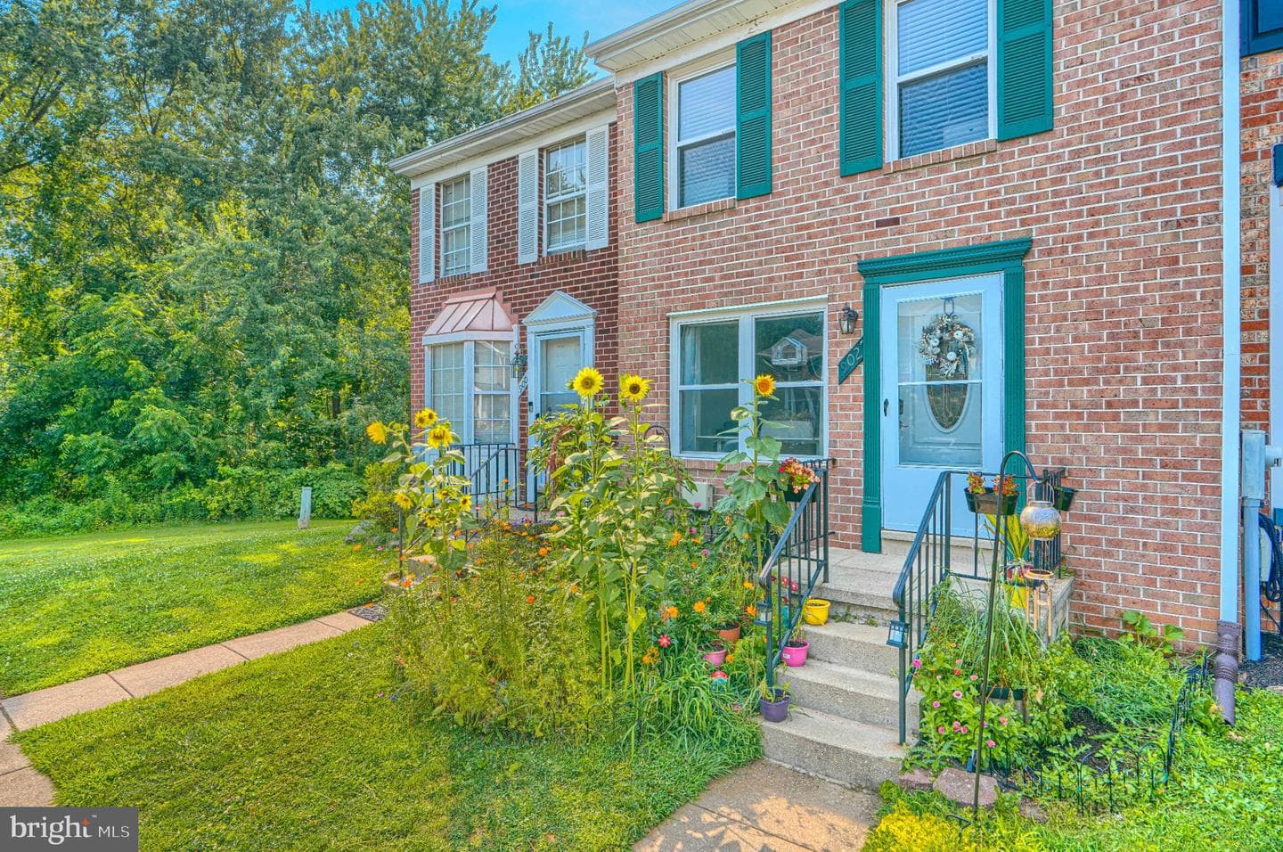 902 Hillswood Road photo 3