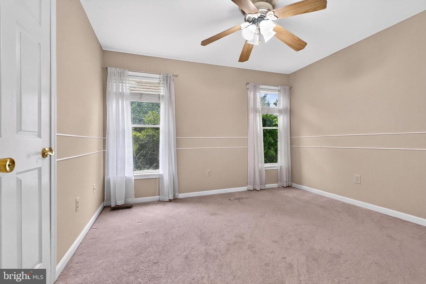805 Delray Court photo 27