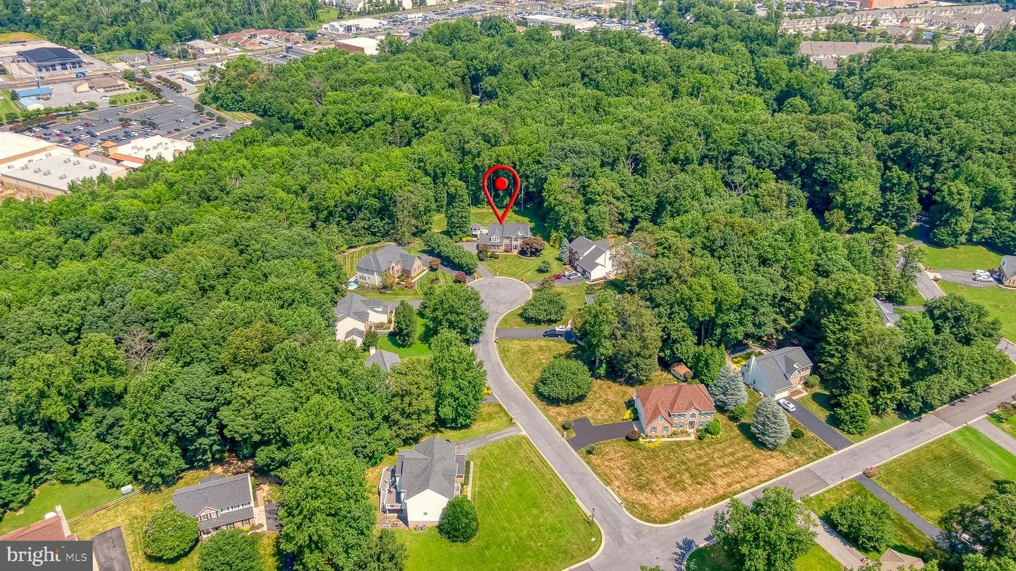 2320 Queensbury Drive photo 104