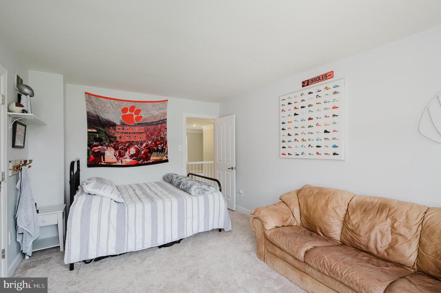 2320 Queensbury Drive photo 50