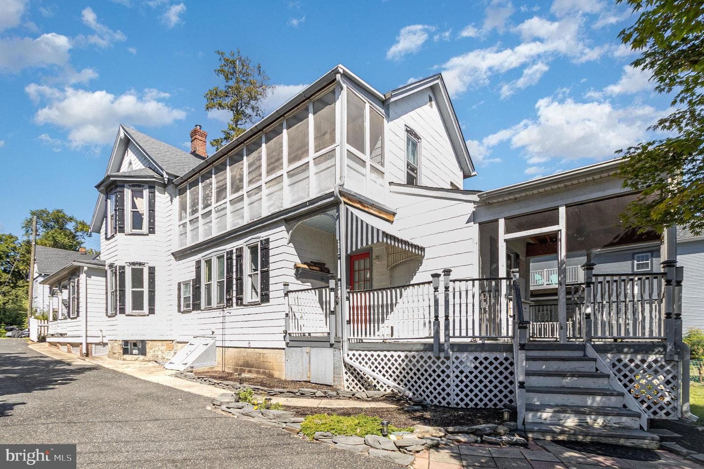 313 S Washington Street photo 5