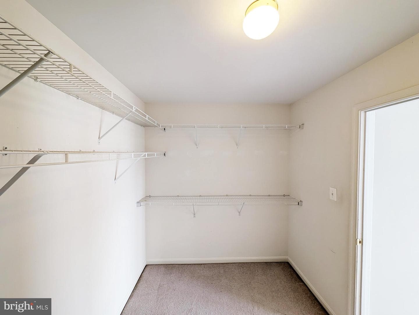 406 Granville Court photo 27