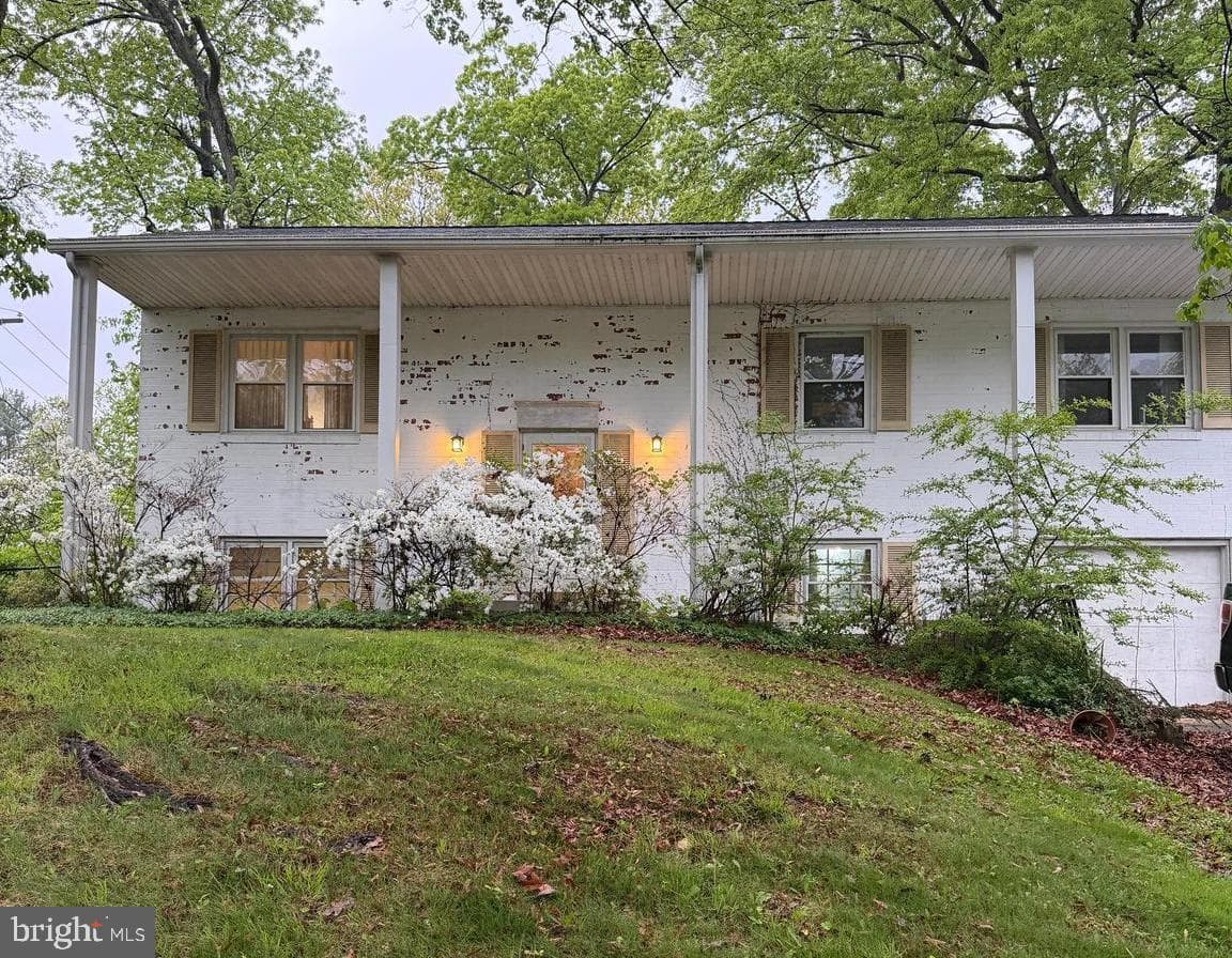 902 Averill Road photo 1