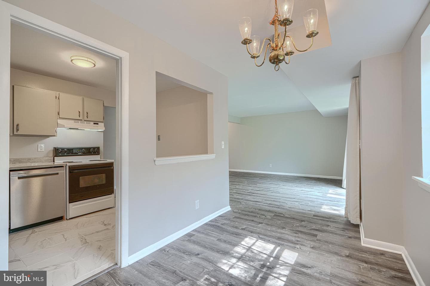 227 Crocker Drive #b photo 8