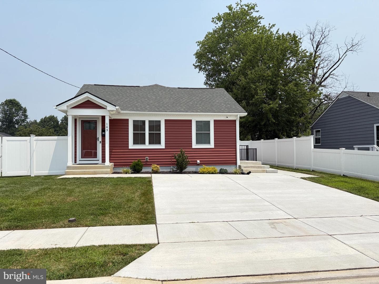 143 Bannister Avenue photo 1