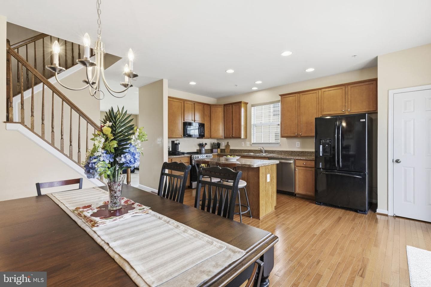 624 Snowberry Way photo 13