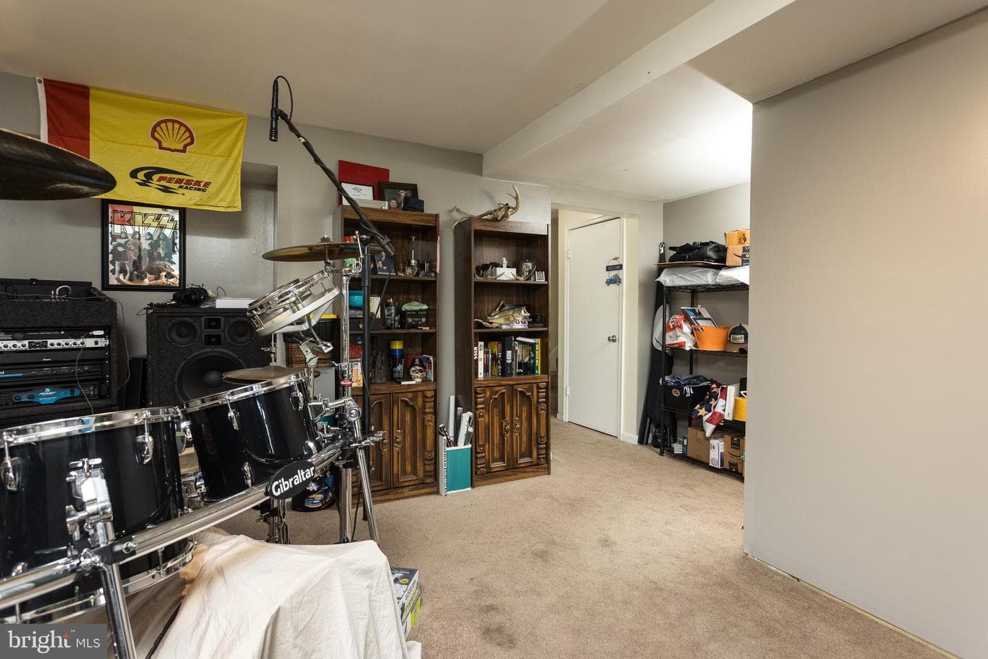 738 Farnham Place photo 22