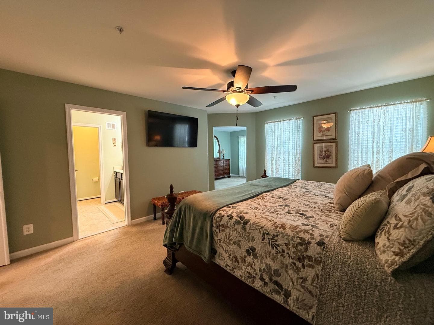 667 English Ivy Way photo 27