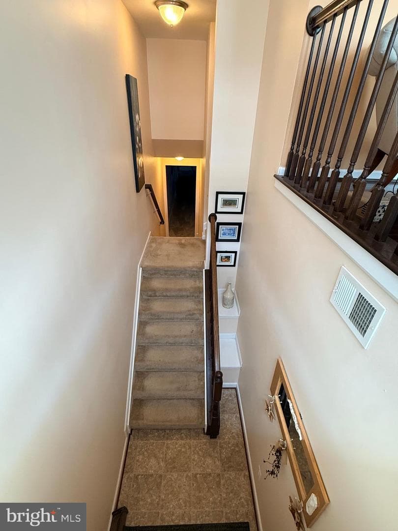 667 English Ivy Way photo 6