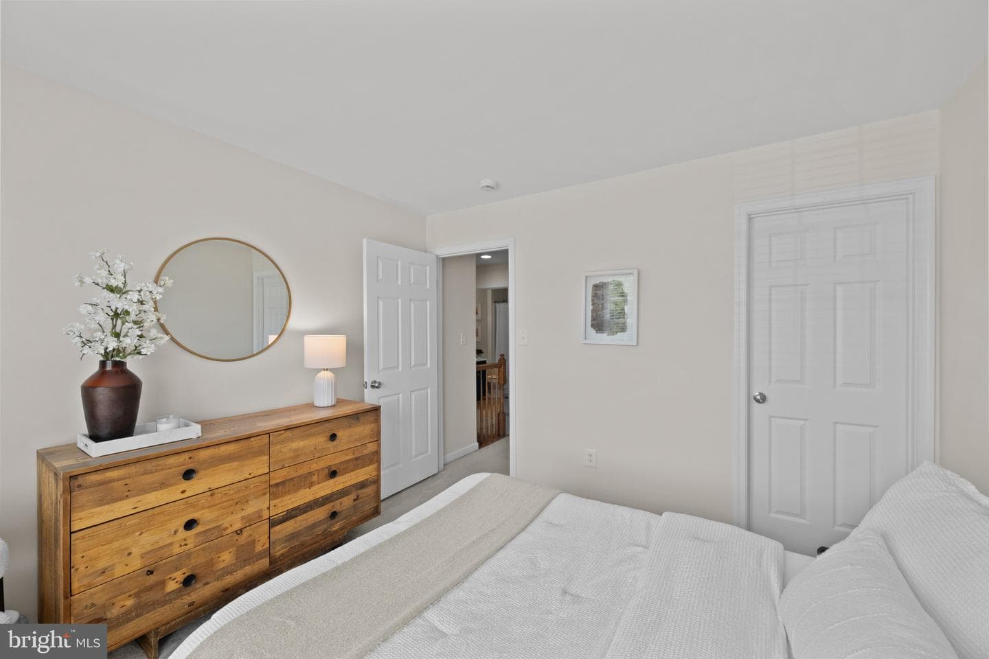 802 Dressage Court photo 32