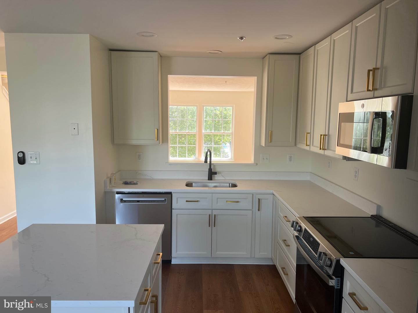 2105 Mardic Drive photo 11