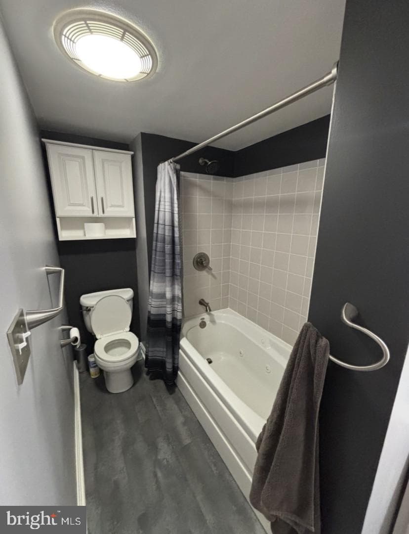 4233 Greys Run Circle photo 12