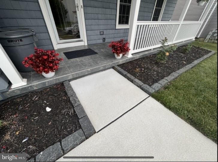 4233 Greys Run Circle photo 2