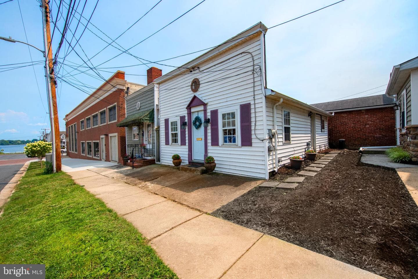 412 Green Street photo 1