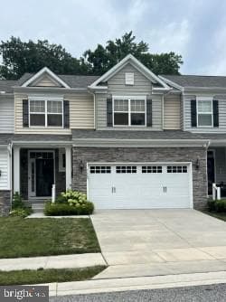 3627 Skylark Court photo 1