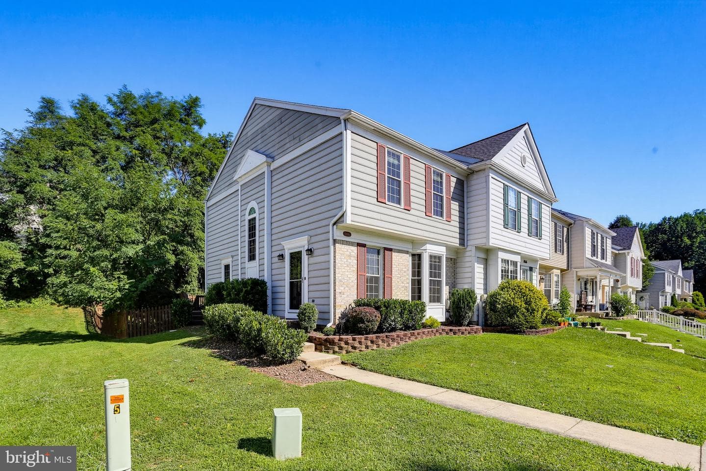 1864 Oxford Square photo 1
