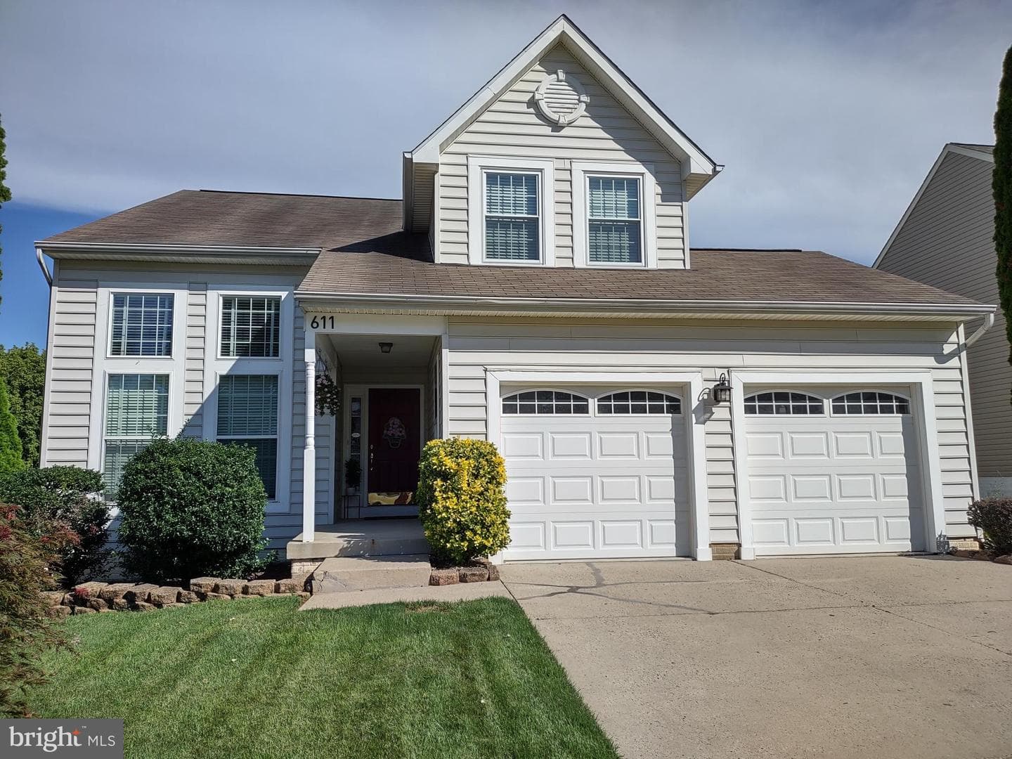 611 Hickory Overlook Drive photo 1