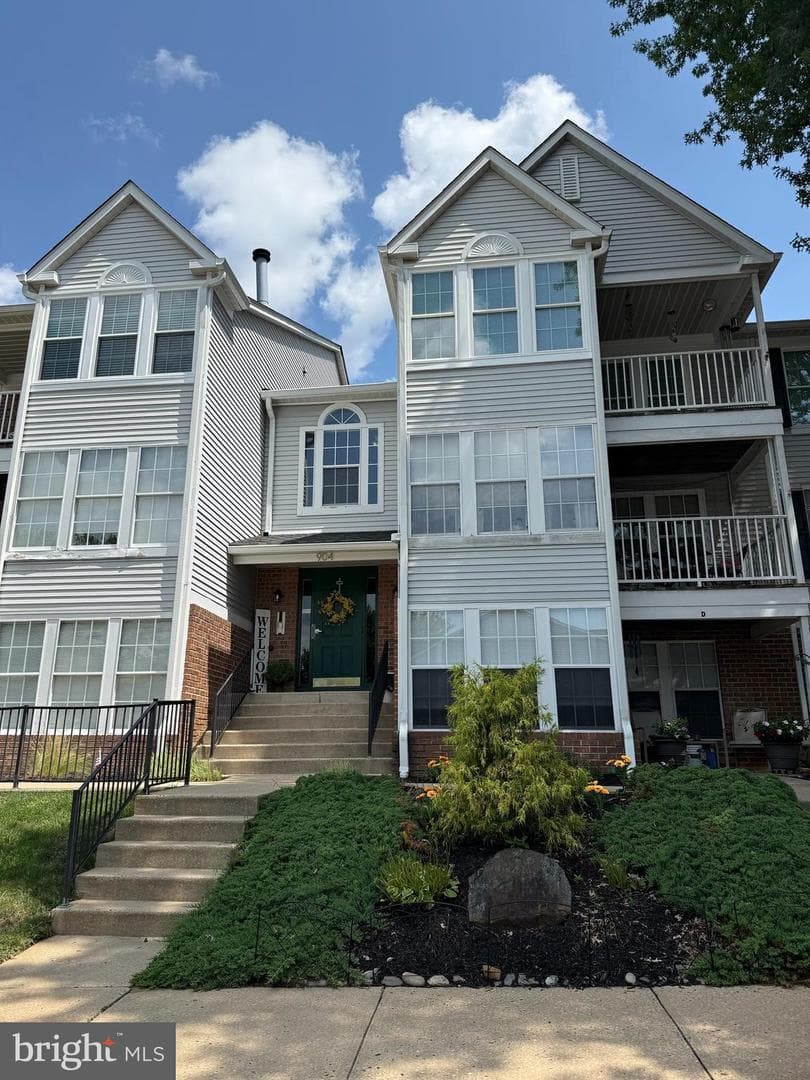 904 Jessicas Lane #904-J photo 1