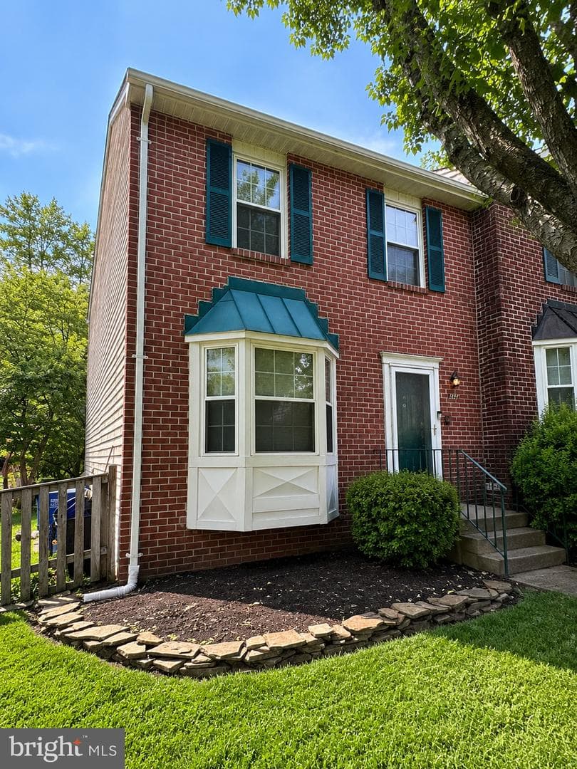 842 Ellicott Drive photo 1