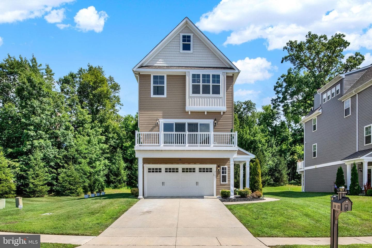 2103 Gablers Shore Court photo 1