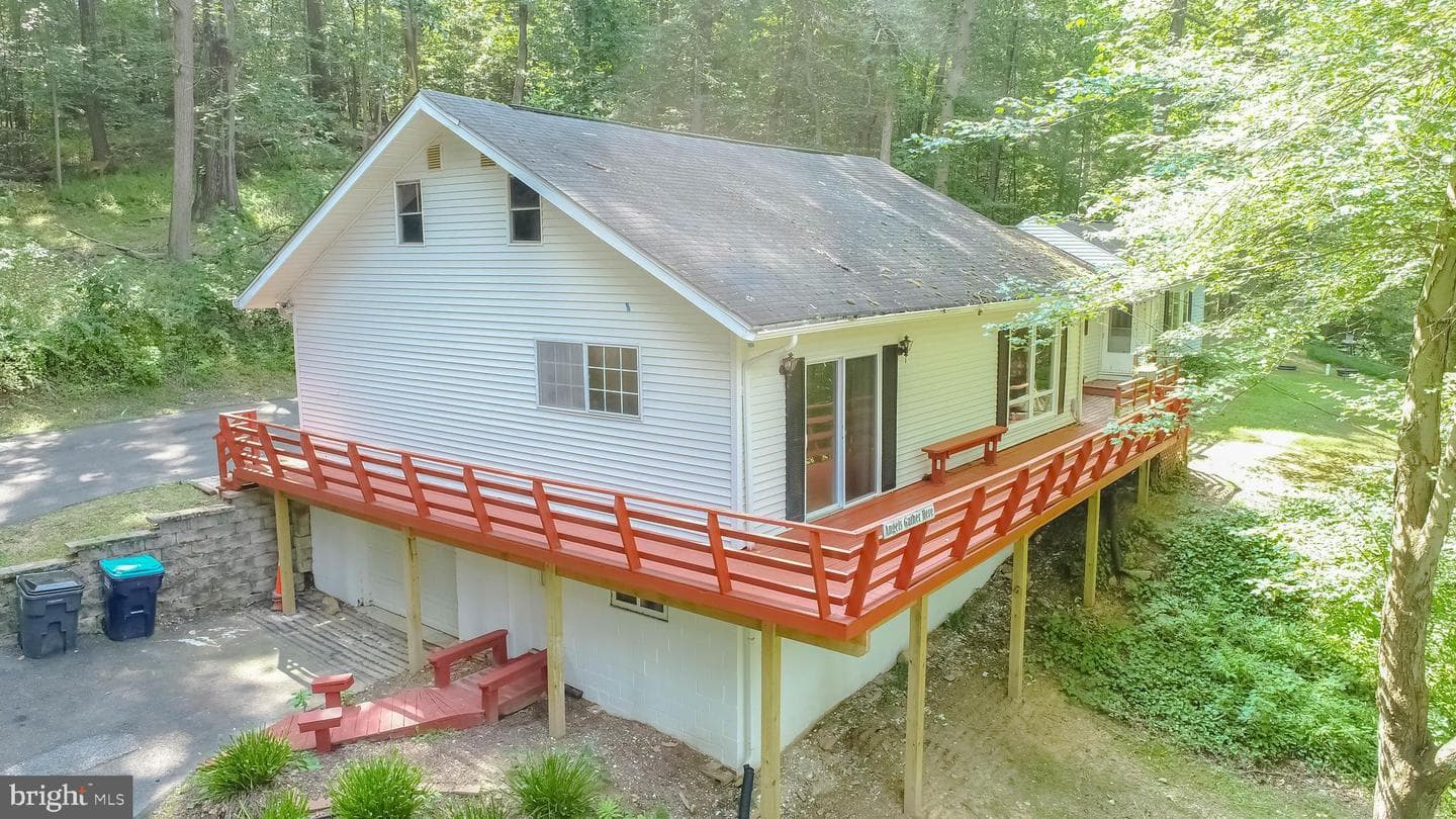 2525 Friendship Road photo 1