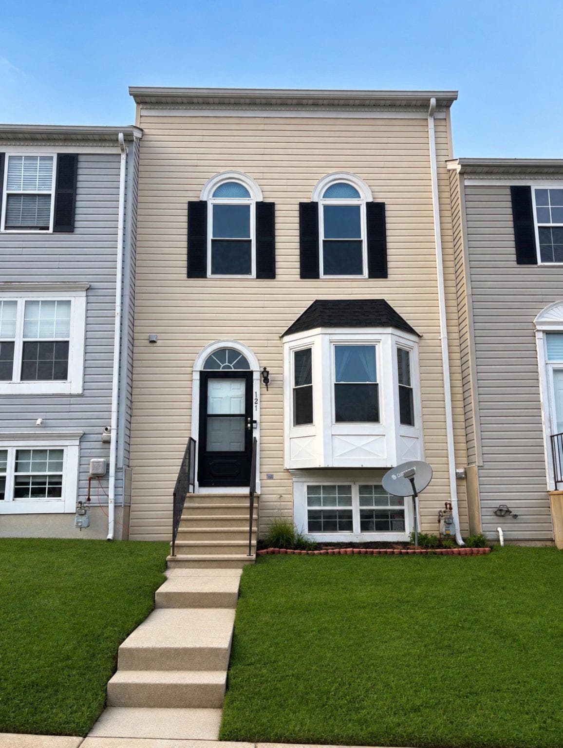 121 Hunter Court photo 1