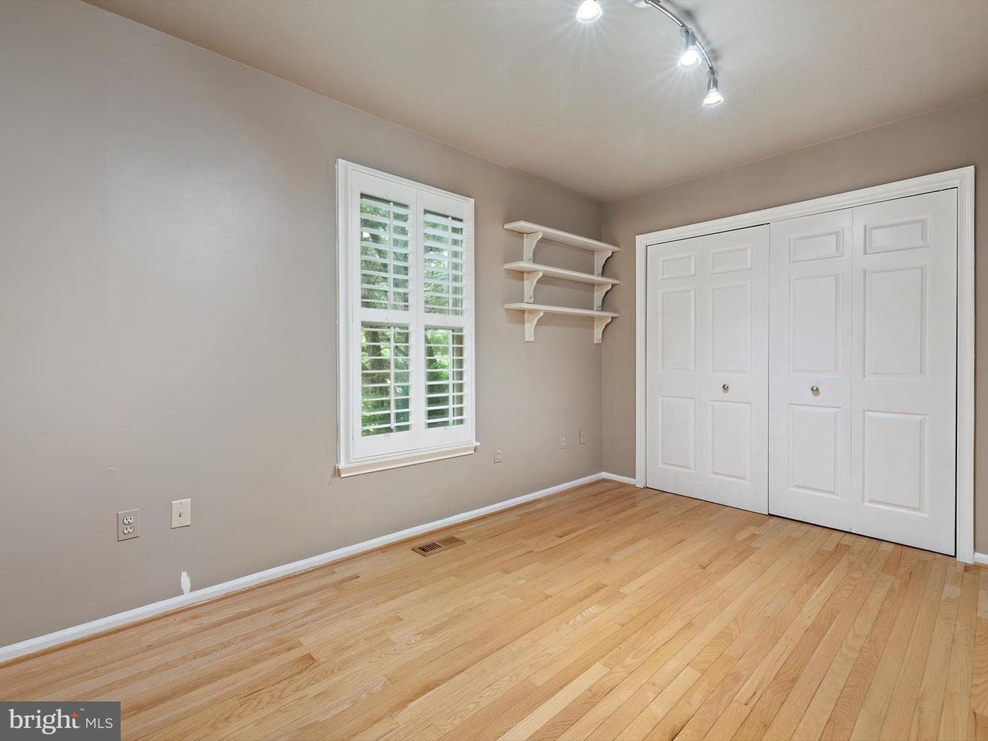 9617 Ashmede Drive photo 24