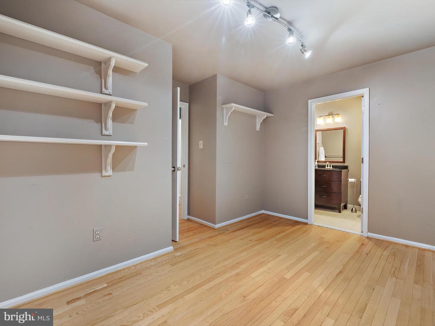 9617 Ashmede Drive photo 25