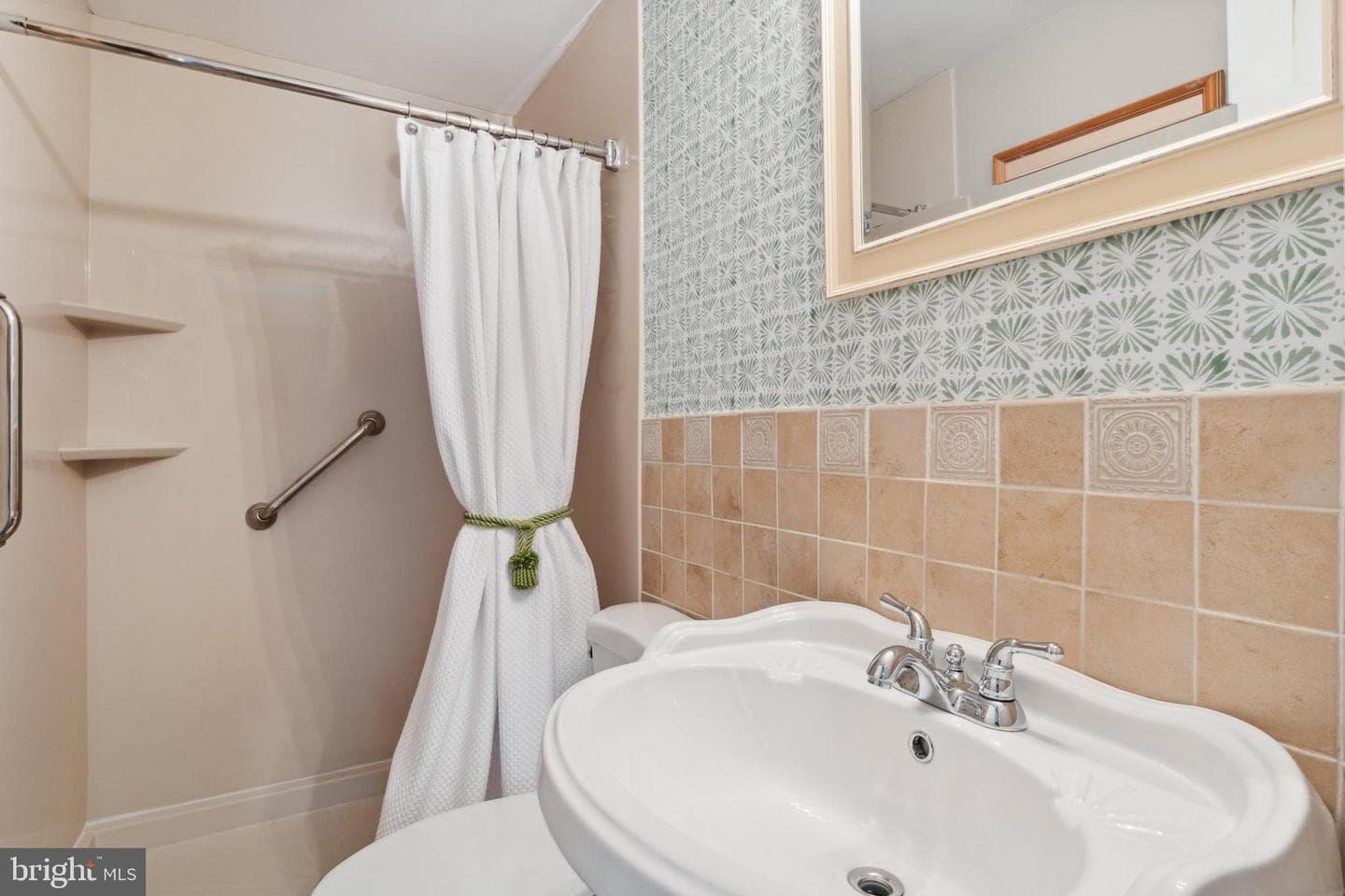 6401 Windharp Way photo 10