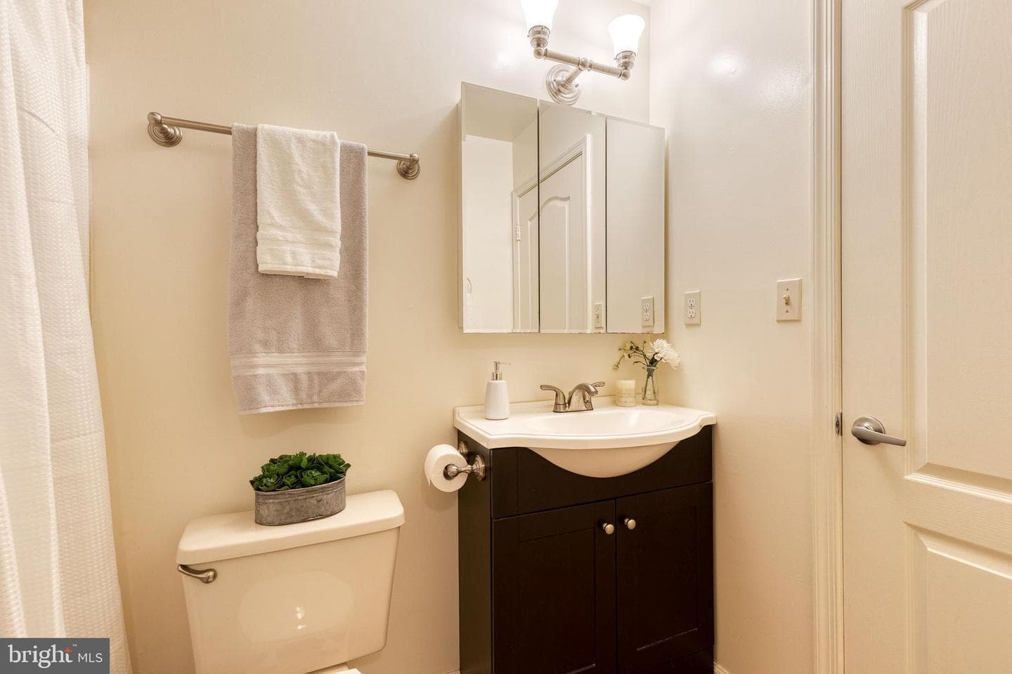 8353 Montgomery Run Road #c photo 20