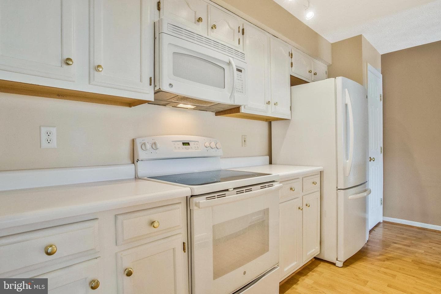 6205 Sandpiper Court #210 photo 5