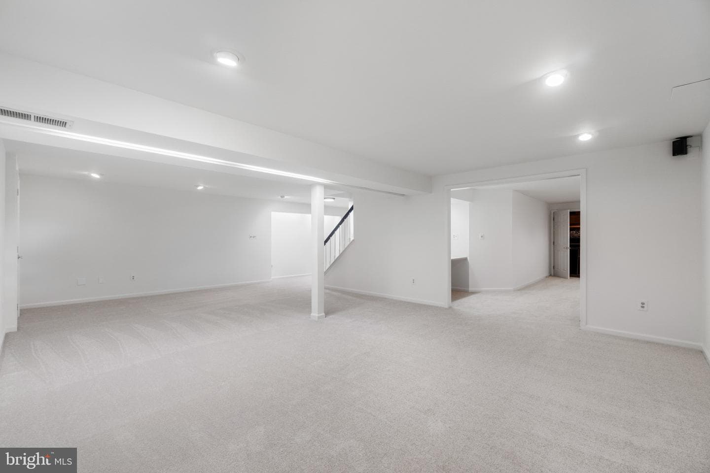 10224 New Forest Court photo 37