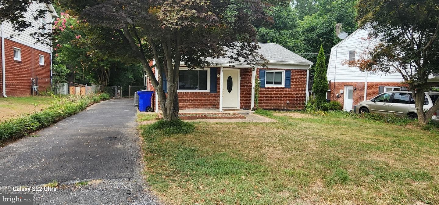9836 Lyon Avenue photo 14