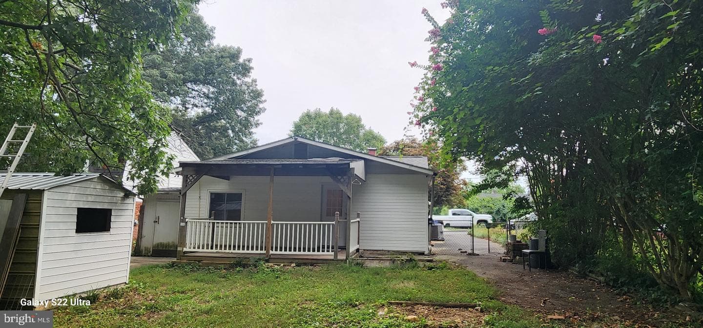 9836 Lyon Avenue photo 16
