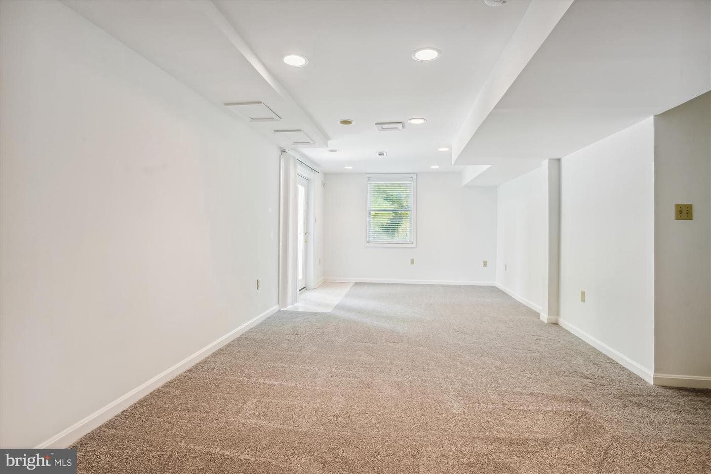 6911 Garland Lane photo 31