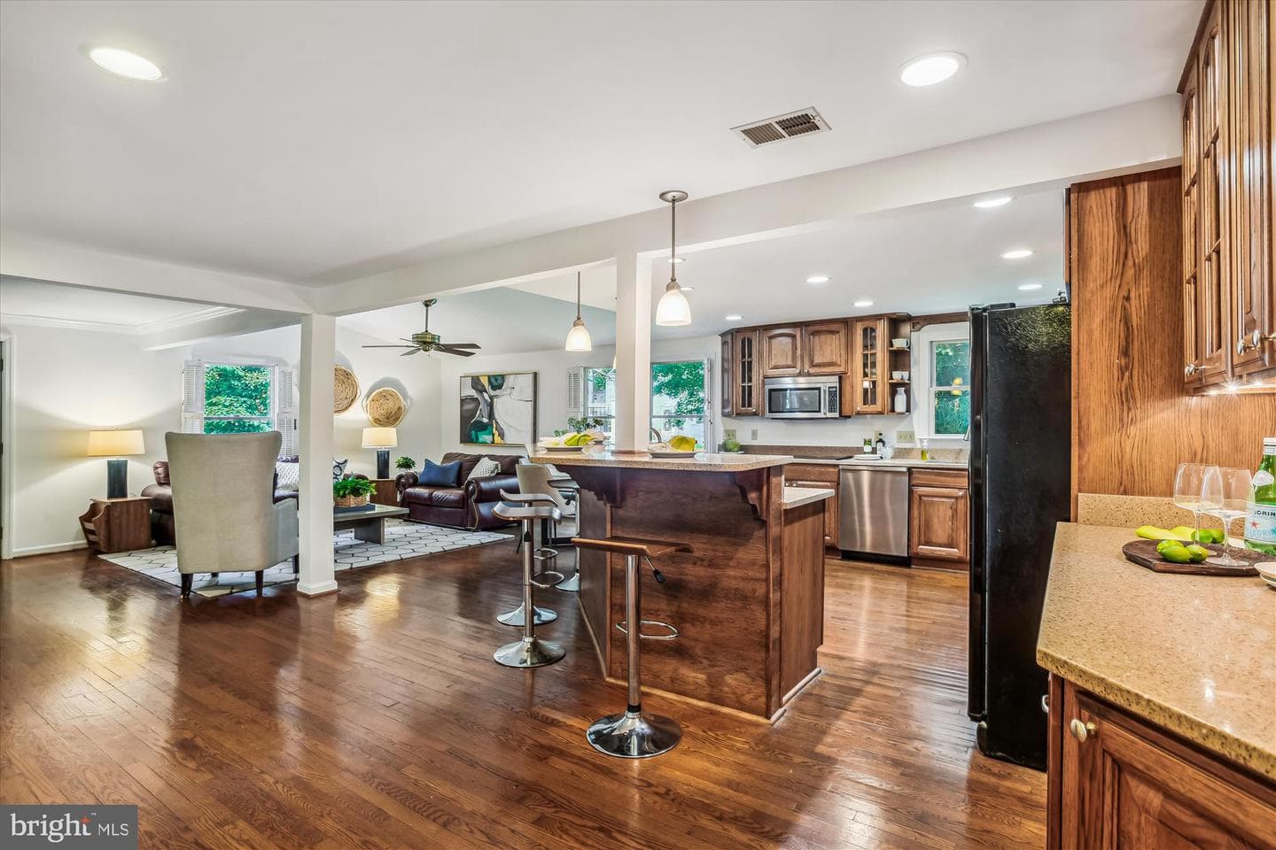 6911 Garland Lane photo 8