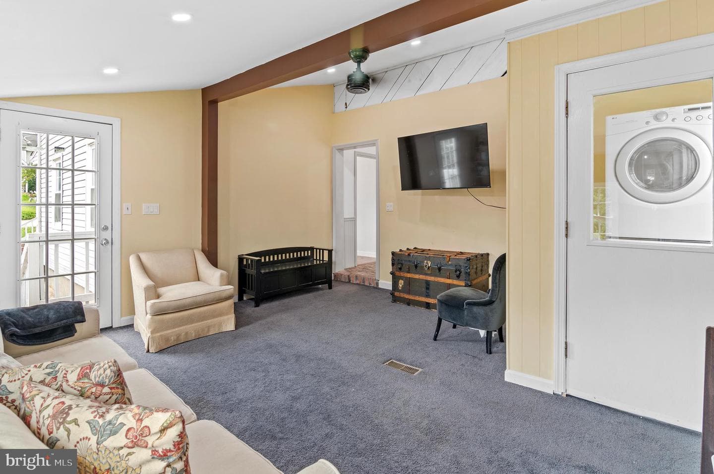 5823 Augustine Avenue photo 15