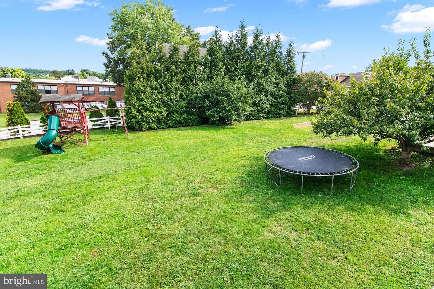 5823 Augustine Avenue photo 34