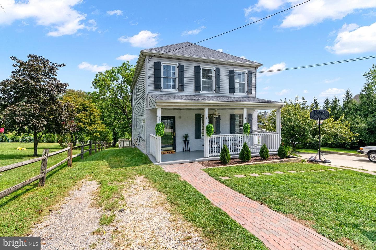 5823 Augustine Avenue photo 37