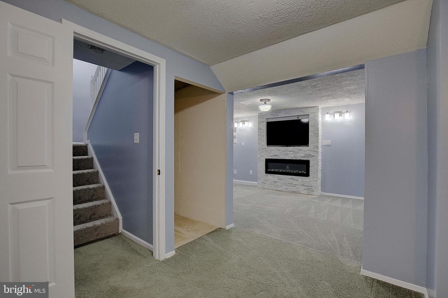 7520 Rain Flower Way photo 31