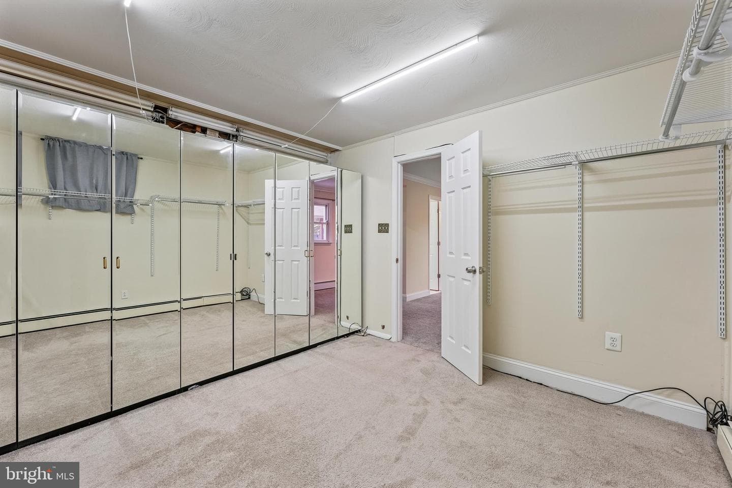 4614 Doncaster Drive photo 33