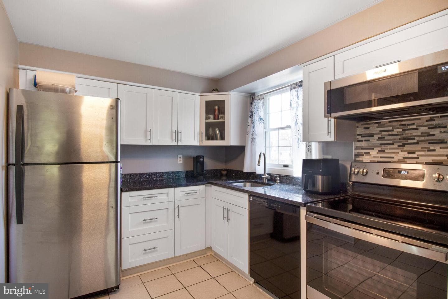 10383 Launcelot Lane photo 6